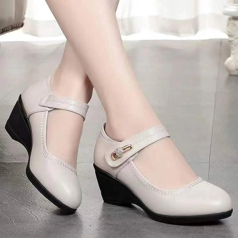 Belydia – Elegant Mid-Heel Comfort Shoes