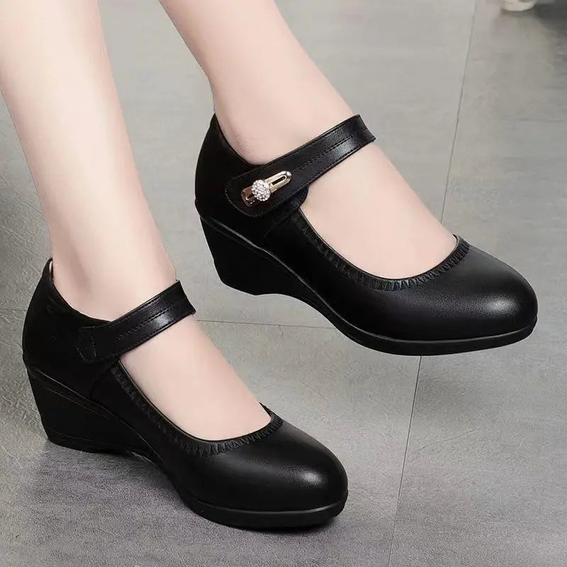 Belydia – Elegant Mid-Heel Comfort Shoes